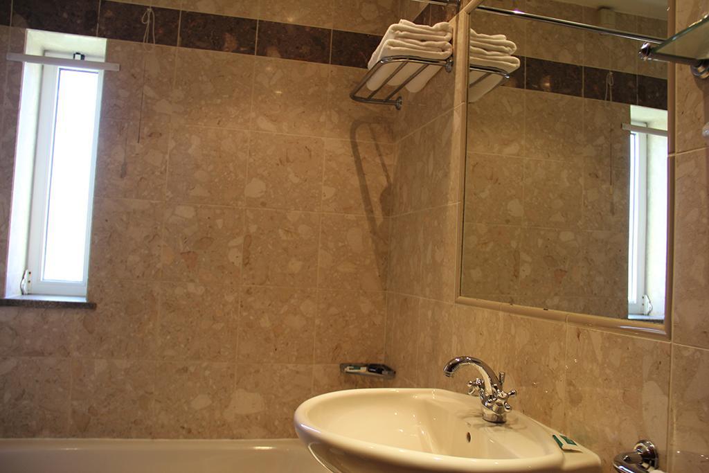 Oliveira de Frades Hotel Ulveira מראה חיצוני תמונה